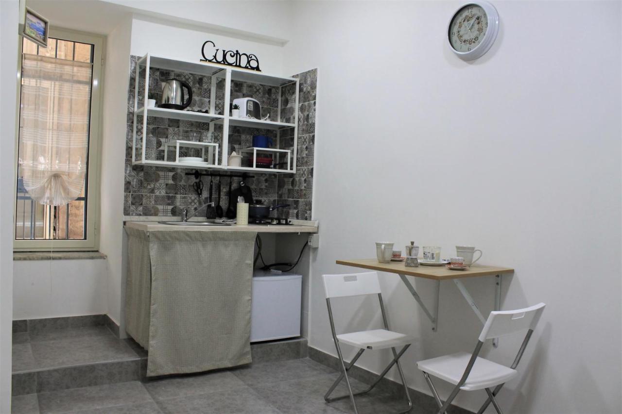 Riccia, Frolla E Babba Apartment เนเปิลส์ ภายนอก รูปภาพ