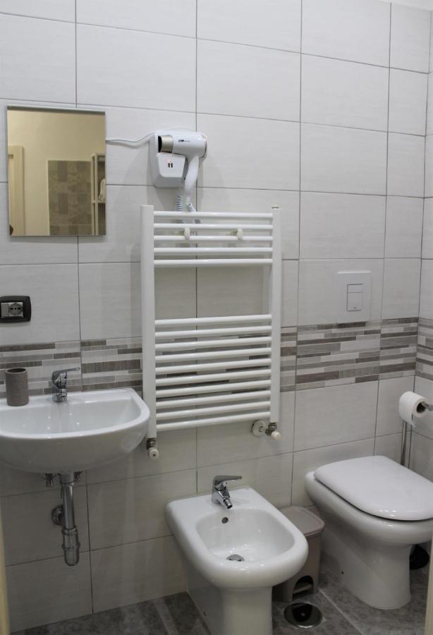 Riccia, Frolla E Babba Apartment เนเปิลส์ ห้อง รูปภาพ
