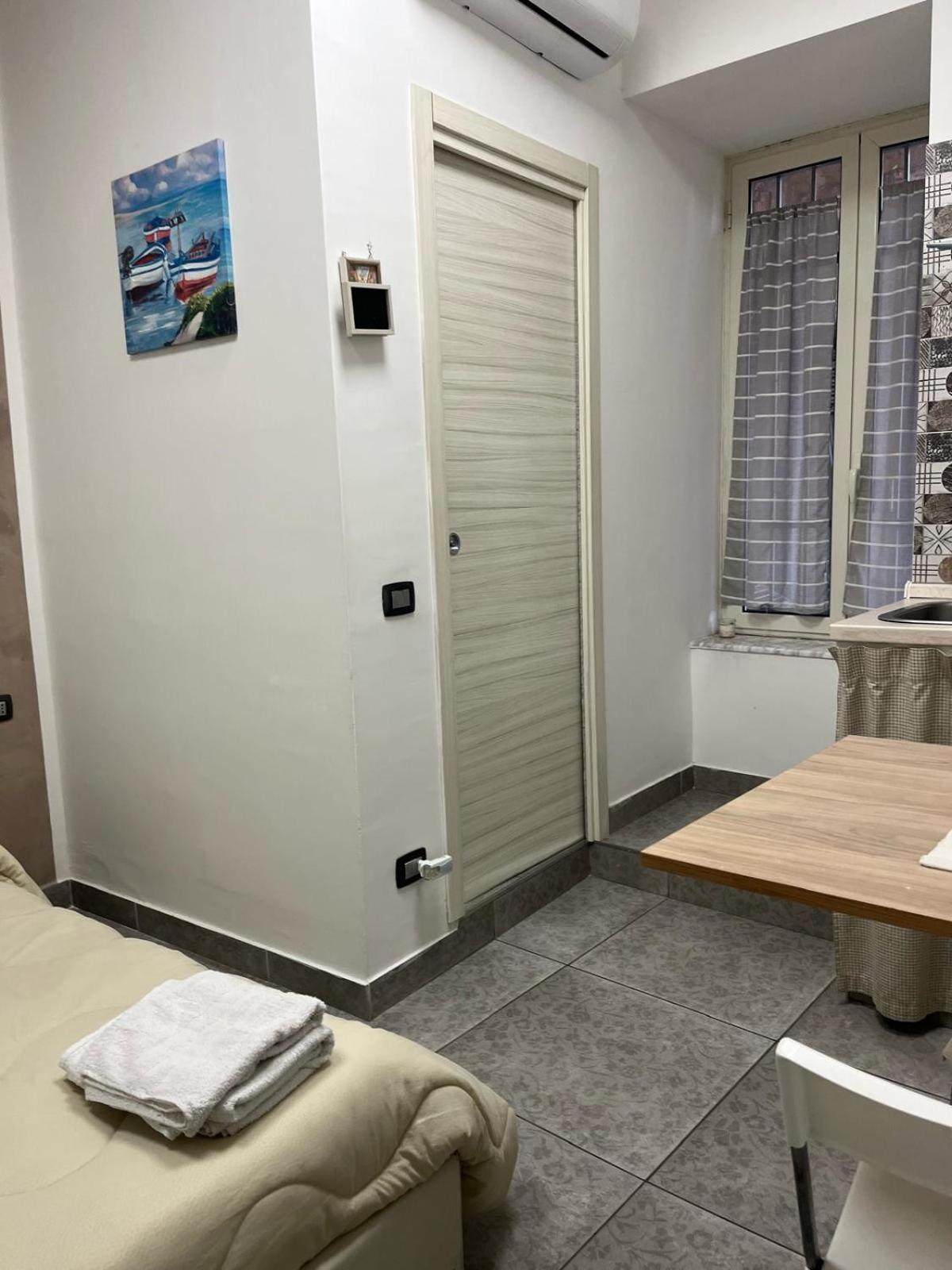 Riccia, Frolla E Babba Apartment เนเปิลส์ ภายนอก รูปภาพ